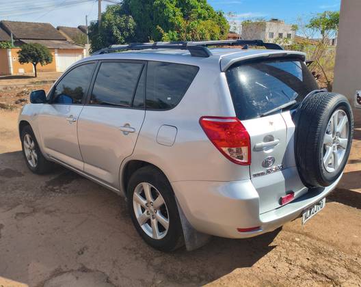 TOYOTA RAV4 2.4 4X4 16V GASOLINA 4P AUTOMÁTICO TOYOTA RAV4 2.4 4X4 16V GASOLINA 4P AUTOMÁTICO